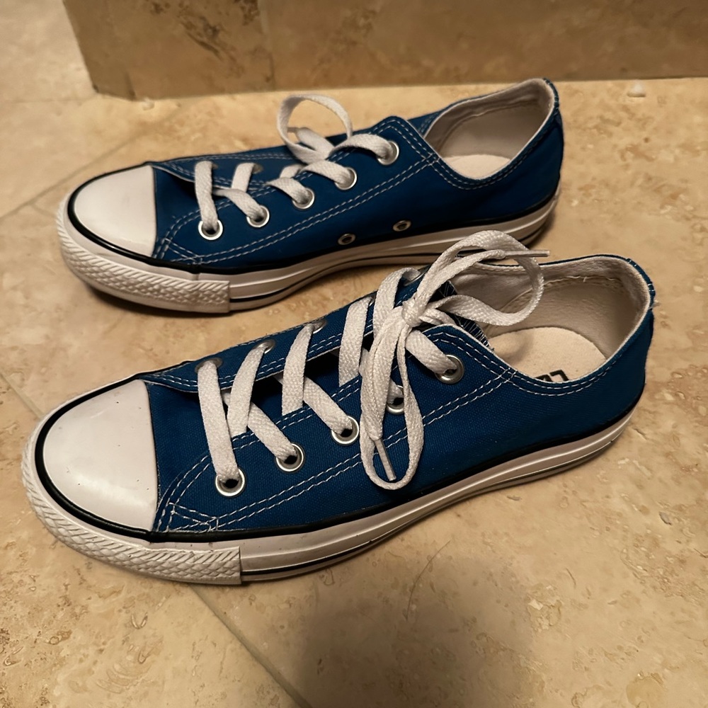 Blue Converse - Picture 3 of 3